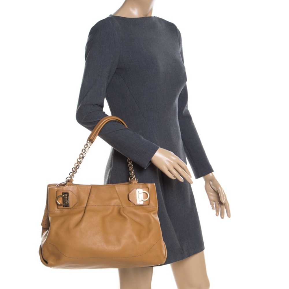 Salvatore Ferragamo W Chain Leather Tote Large